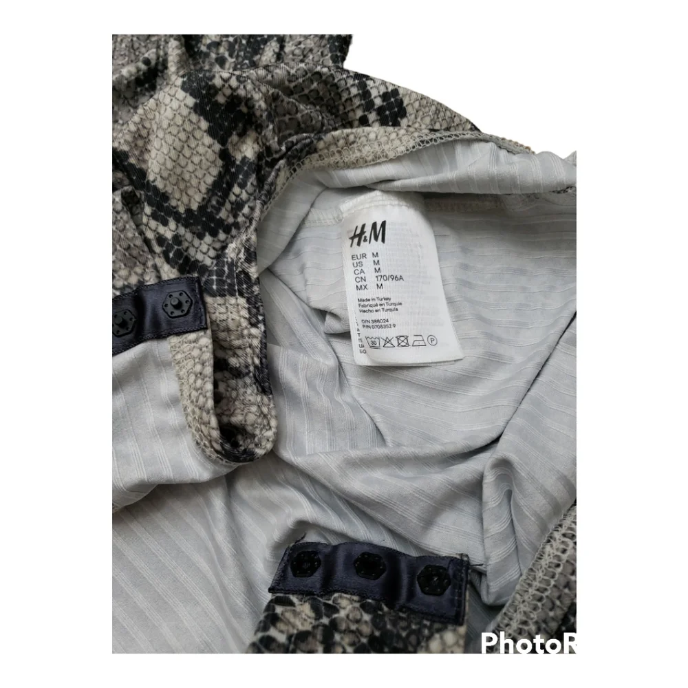 H&M Snake skinned pattern Body Suit - Picture 5 of 5